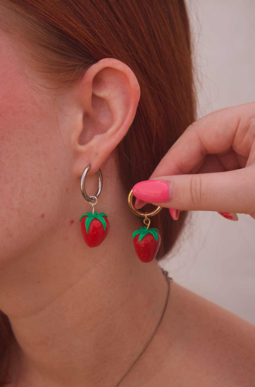 Pendientes charm "Fresitas"